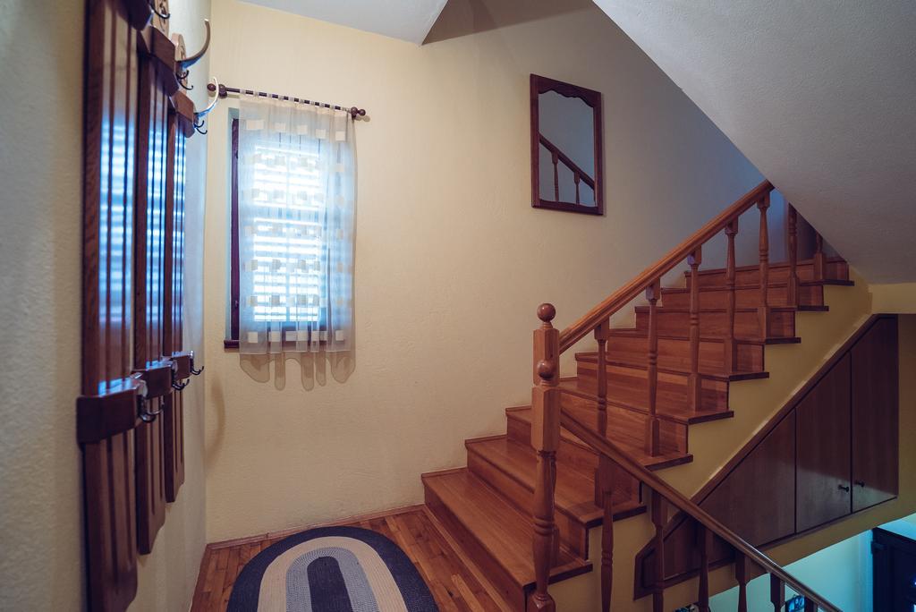 Ivica Apartments Имотски Экстерьер фото