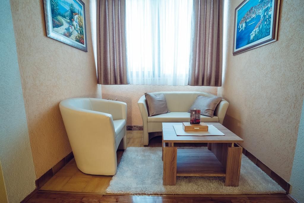 Ivica Apartments Имотски Экстерьер фото