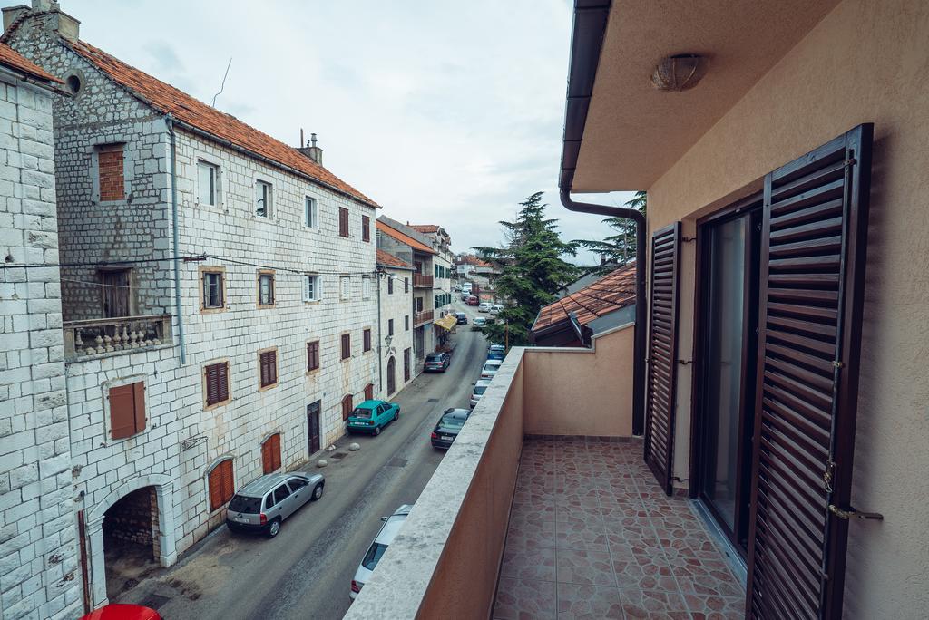 Ivica Apartments Имотски Экстерьер фото